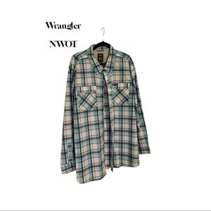 NWOT Wrangler Men’s Shirt